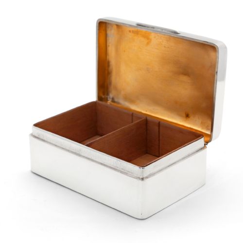 SIMPLE STYLE HARRODS SILVER CEDAR LINED CIGARETTE OR CIGAR BOX - ADDITIONAL PHOTO 2