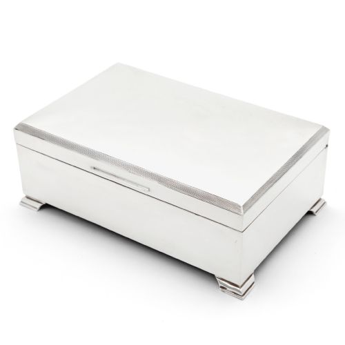 STYLISH LARGE SILVER CIGARETTE OR CIGAR TABLE BOX - ADDITIONAL PHOTO 1