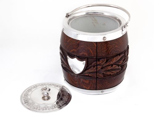 VICTORIAN OAK AND SILVER PLATED BARREL WITH A CARVED BAND OF OAK LEAVES AND ACORNS - ADDITIONAL PHOTO 2