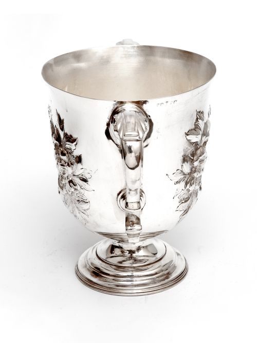 ELKINGTON CO SILVER PLATED TROPHY CUP EMBOSSED WITH SCROLLS AND FOLIAGE WITH SCROLL HANDLES - ADDITIONAL PHOTO 1