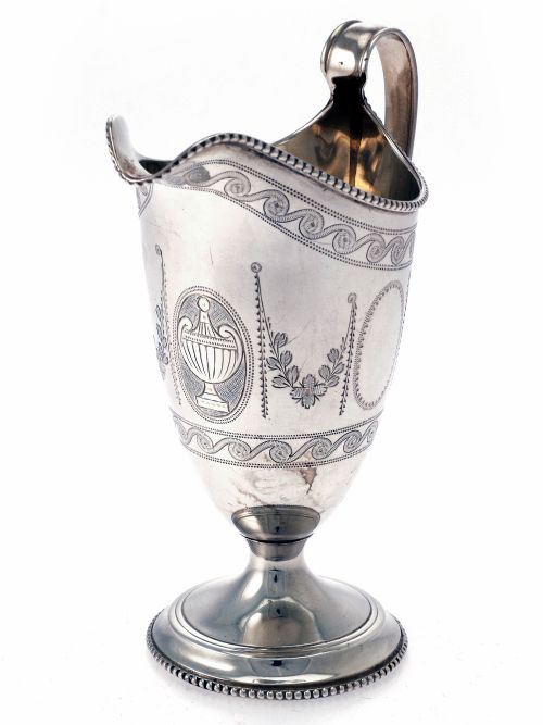 CHARMING COPY OF A GEORGE III SILVER CREAM JUG - ADDITIONAL PHOTO 1