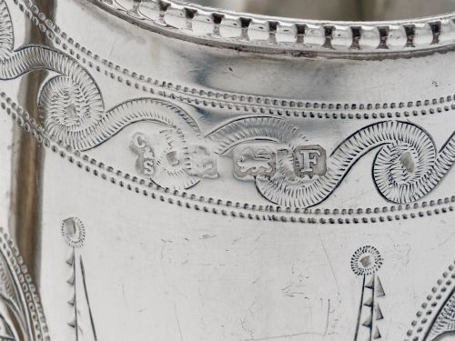 CHARMING COPY OF A GEORGE III SILVER CREAM JUG - ADDITIONAL PHOTO 3