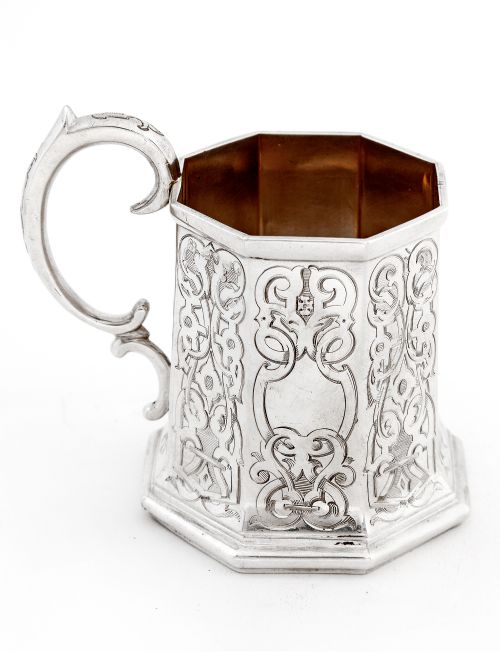 EARLY VICTORIAN OCTAGONAL SILVER CHRISTENING MUG - ADDITIONAL PHOTO 3