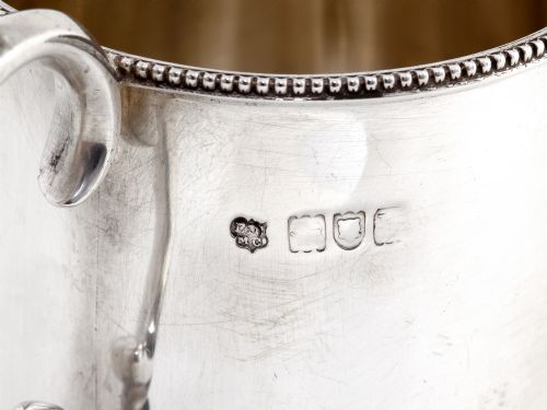 PLAIN EDWARDIAN SILVER CHRISTENING MUG WITH SCROLL HANDLE - ADDITIONAL PHOTO 4