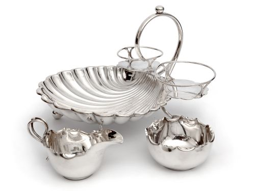 SILVER PLATED SCALLOP SHELL SHAPED STRAWBERRY STAND WITH SUGAR AND CREAMER - ADDITIONAL PHOTO 1