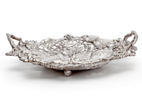 VICTORIAN SILVER PLATED FRUIT DISH WITH GRAPE AND VINE BORDER - ADDITIONAL PHOTO 1