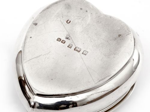 EDWARDIAN SILVER HEART SHAPED TRINKET JEWELLERY BOX - ADDITIONAL PHOTO 3