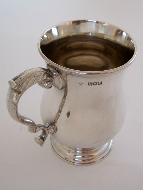 good quality late victorian silver pint mug - CATEGORY: ANTIQUE SILVER - DATED 1890