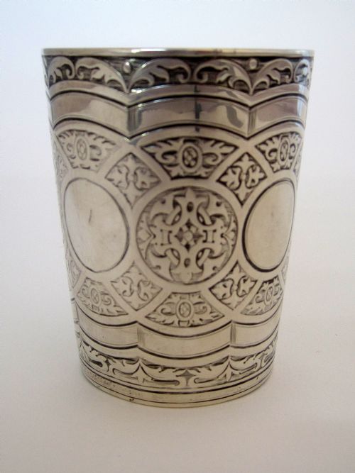GOOD QUALITY JOHN EMES ANTIQUE SILVER BEAKER - ADDITIONAL PHOTO 1