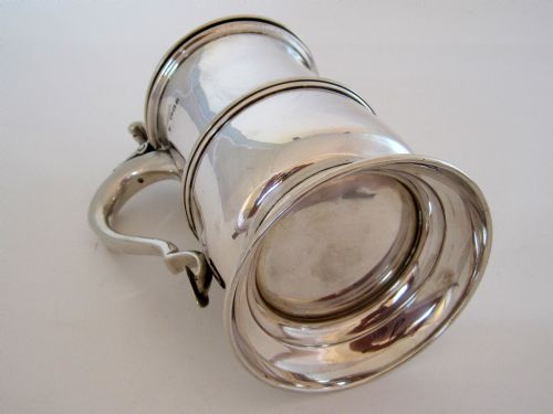 HANDSOME GEORGE II STYLE SILVER LIDDED TANKARD - ADDITIONAL PHOTO 6
