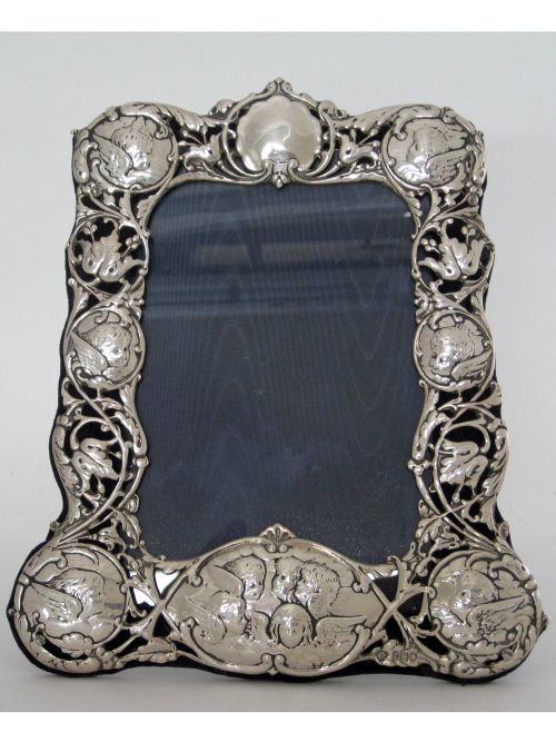 william comyns silver photo picture frame with reynolds angels - CATEGORY: ANTIQUE SILVER - DATED 1900