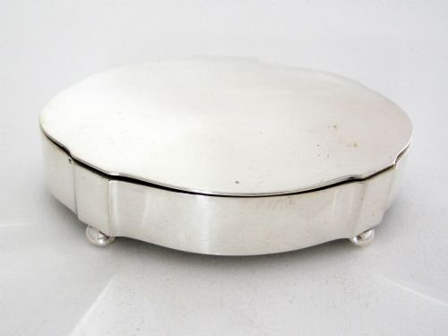 antique silver jewellery box in a shaped oval form - CATEGORY: ANTIQUE SILVER - DATED 1920