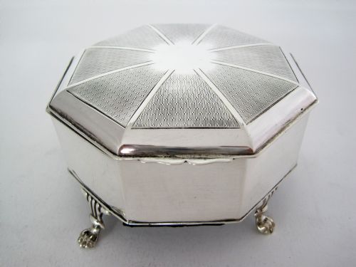 UNUSUAL LARGE OCTAGONAL SILVER JEWELLERY OR CASKET BOX - ADDITIONAL PHOTO 5