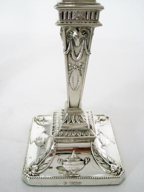 PAIR OF CLASSICAL EDWARDIAN ADAMS STYLE SILVER CANDLESTICKS - ADDITIONAL PHOTO 2