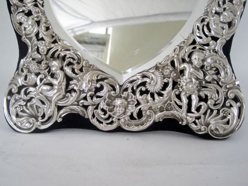 WILLIAM COMYNS VICTORIAN HEART SHAPED SILVER DRESSING TABLE MIRROR - ADDITIONAL PHOTO 1