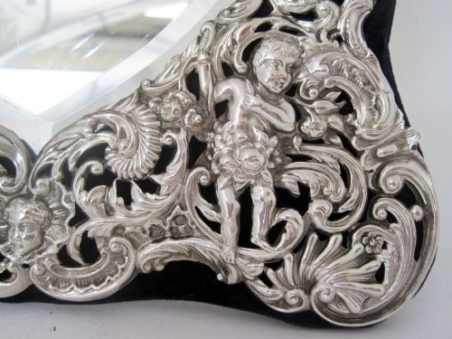 WILLIAM COMYNS VICTORIAN HEART SHAPED SILVER DRESSING TABLE MIRROR - ADDITIONAL PHOTO 3