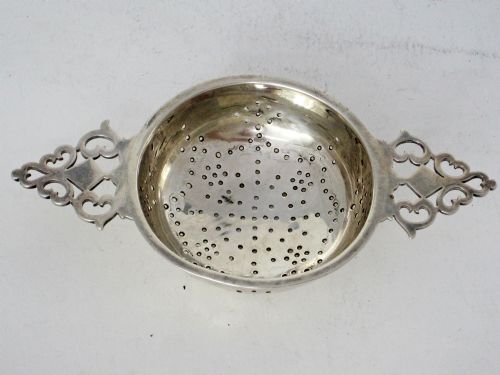 SILVER TEA STRAINER AND BOWL WITH TWO PIERCED KEYHOLE STYLE HANDLES - ADDITIONAL PHOTO 3