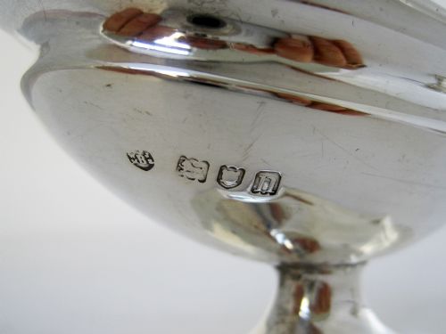 PAIR OF ELEGANT GOOD QUALITY GEORGIAN STYLE SILVER SALTS - ADDITIONAL PHOTO 5