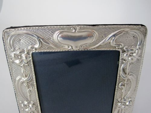 STYLISH CHESTER SILVER ART NOUVEAU STYLE PHOTO FRAME - ADDITIONAL PHOTO 1