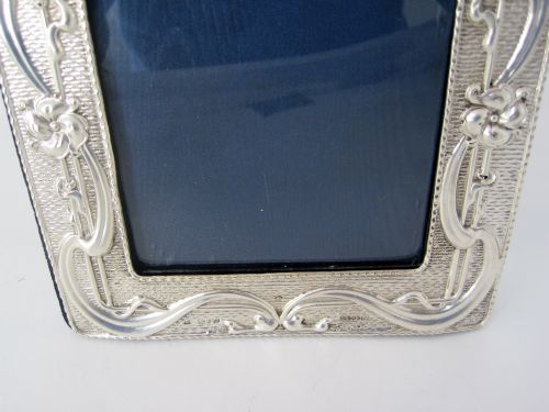 STYLISH CHESTER SILVER ART NOUVEAU STYLE PHOTO FRAME - ADDITIONAL PHOTO 2