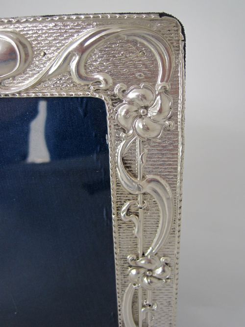 STYLISH CHESTER SILVER ART NOUVEAU STYLE PHOTO FRAME - ADDITIONAL PHOTO 5