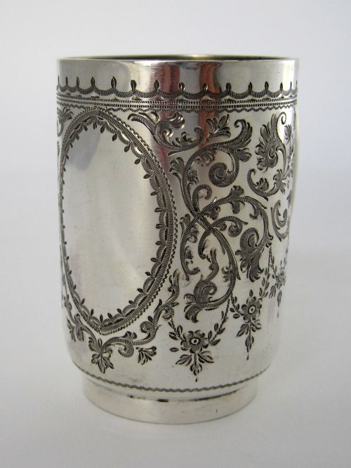 VICTORIAN HAND ENGRAVED SILVER CHRISTENING MUG WITH GILT INTERIOR - ADDITIONAL PHOTO 1