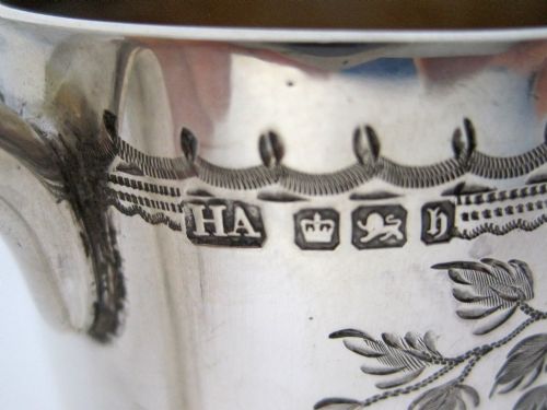 VICTORIAN HAND ENGRAVED SILVER CHRISTENING MUG WITH GILT INTERIOR - ADDITIONAL PHOTO 6