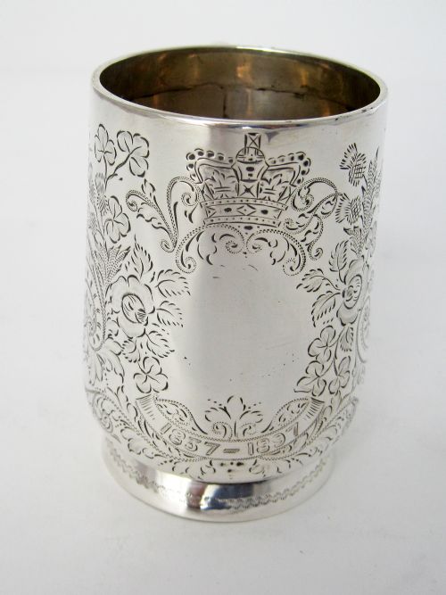 CROWN MOTIF VICTORIAN SILVER CHRISTENING MUG WITH A LOOP HANDLE - ADDITIONAL PHOTO 1