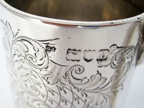 CROWN MOTIF VICTORIAN SILVER CHRISTENING MUG WITH A LOOP HANDLE - ADDITIONAL PHOTO 3