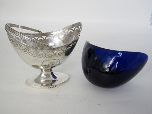GEORGE III OVAL SILVER SUGAR BASKET WITH BRISTOL BLUE GLASS LINER - ADDITIONAL PHOTO 4