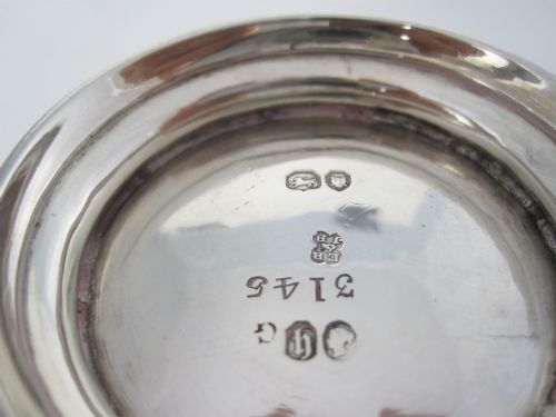 VICTORIAN TAPERING CYLINDRICAL SILVER CHRISTENING MUG WITH SCROLL HANDLE - ADDITIONAL PHOTO 4