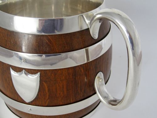 LATE VICTORIAN JOHN GRINSELL OAK AND SILVER PLATE THREE HANDLE LOVING CUP - ADDITIONAL PHOTO 2