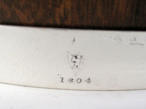 LATE VICTORIAN JOHN GRINSELL OAK AND SILVER PLATE THREE HANDLE LOVING CUP - ADDITIONAL PHOTO 4