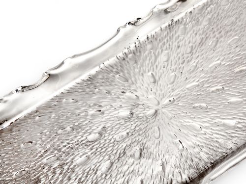 VICTORIAN SILVER PLATED RECTANGULAR BAR TRAY WITH A HAMMERED DESIGN - ADDITIONAL PHOTO 2