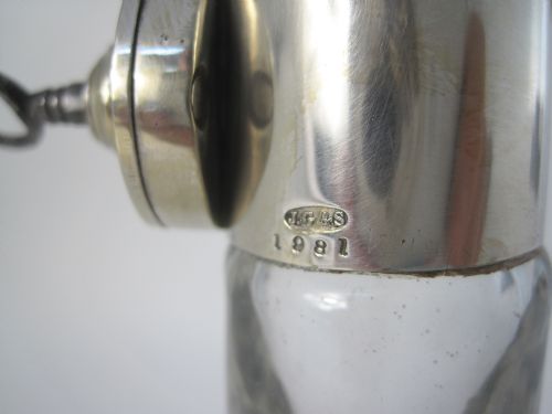 JOHN GRINSELL SON LOCKING DECANTER WITH SILVER PLATED LOCKING MOUNT - ADDITIONAL PHOTO 1