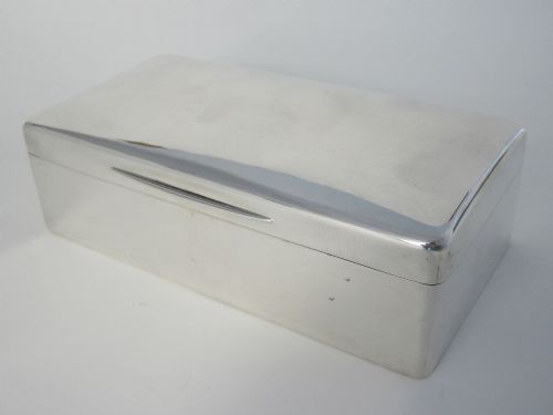 LATE VICTORIAN PLAIN SILVER RECTANGULAR CIGAR OR TRINKET TABLE BOX - ADDITIONAL PHOTO 2
