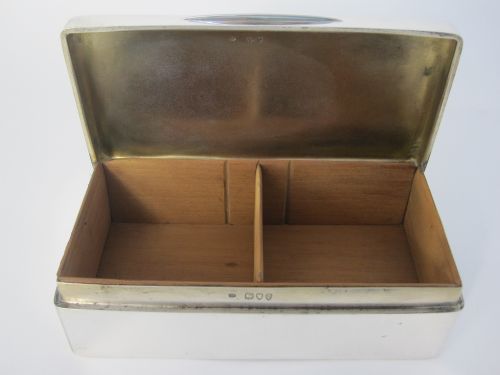 LATE VICTORIAN PLAIN SILVER RECTANGULAR CIGAR OR TRINKET TABLE BOX - ADDITIONAL PHOTO 3