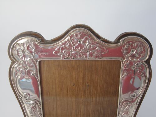ART NOUVEAU STYLE SHAPED RECTANGULAR SILVER PHOTO PICTURE FRAME - ADDITIONAL PHOTO 1