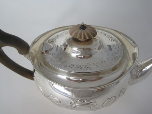 PRETTY EDWARDIAN SILVER TEA POT IN AN OVAL BOAT SHAPE - ADDITIONAL PHOTO 5