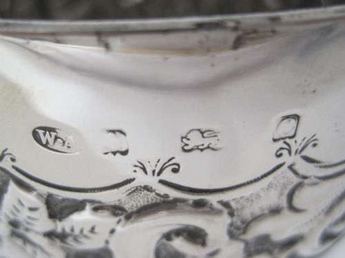 EDWARDIAN SILVER GOBLET WITH A CHASED FLORAL AND SCROLL BODY - ADDITIONAL PHOTO 4