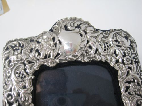 ORNATE VICTORIAN CHESTER SILVER PHOTO PICTURE FRAME - ADDITIONAL PHOTO 1