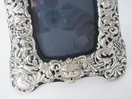 ORNATE VICTORIAN CHESTER SILVER PHOTO PICTURE FRAME - ADDITIONAL PHOTO 2