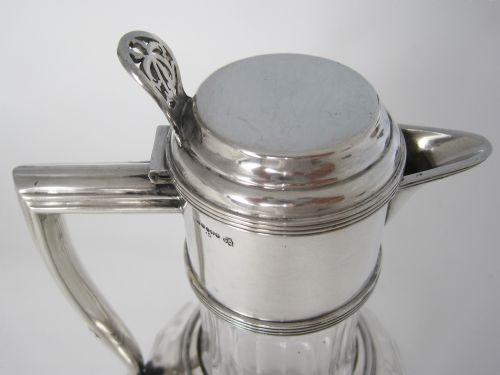 SMART WILLIAM HUTTON AND CO VICTORIAN SILVER PLATED CLARET JUG - ADDITIONAL PHOTO 1