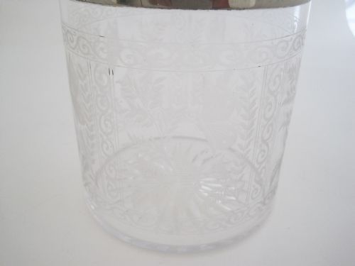 VICTORIAN ENGRAVED GLASS AND SILVER PLATED CIRCULAR BISCUIT BARREL - ADDITIONAL PHOTO 3
