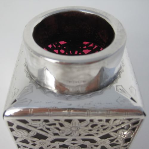 UNUSUAL CHINESE STYLE EDWARDIAN SILVER TEA CADDY WITH CRANBERRY GLASS BODY - ADDITIONAL PHOTO 2