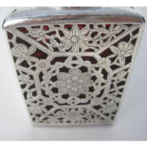 UNUSUAL CHINESE STYLE EDWARDIAN SILVER TEA CADDY WITH CRANBERRY GLASS BODY - ADDITIONAL PHOTO 5
