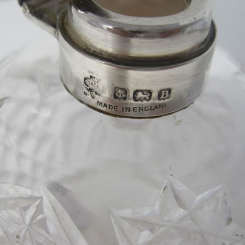 WILLIAM HUTTON SON PERFUME BOTTLE WITH A GREEN GILLOCHE ENAMEL LID - ADDITIONAL PHOTO 4
