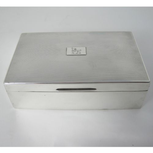 large rectangular silver william comyns son cigar or trinket box - CATEGORY: ANTIQUE SILVER - DATED 1930