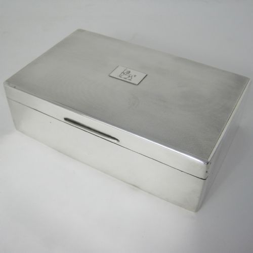 LARGE RECTANGULAR SILVER WILLIAM COMYNS SON CIGAR OR TRINKET BOX - ADDITIONAL PHOTO 3