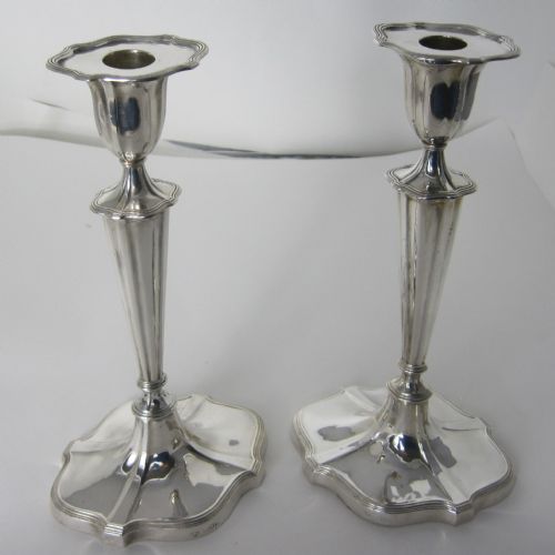 ELEGANT PAIR OF EDWARDIAN SILVER CANDLESTICKS WITH OVAL BASES - ADDITIONAL PHOTO 7